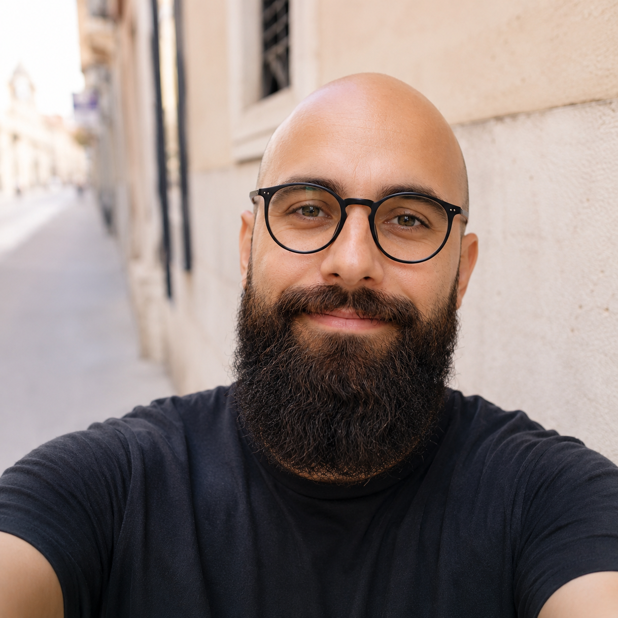 <em>Javi M.</em>